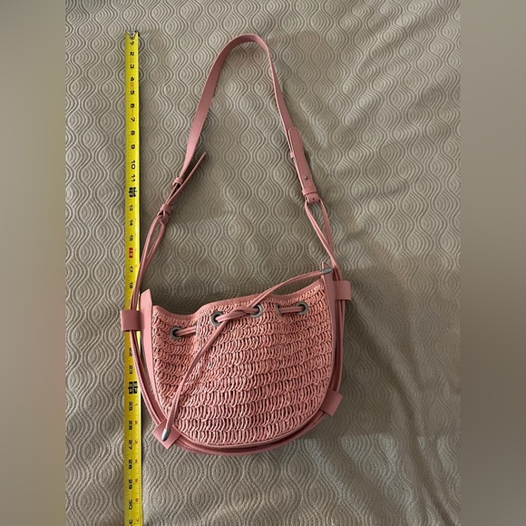 🆕 Free People Cabana crossbody bag in pink only - Picture 7 of 13